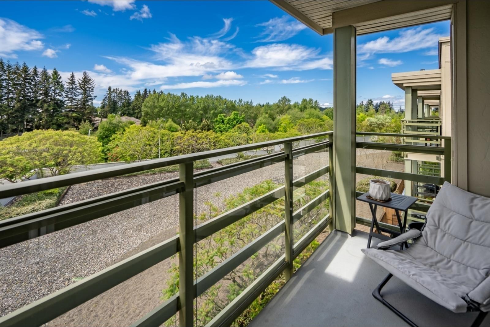 2 Bed, 2 Bath Apartment for Sale in Surrey – 406 15735 CROYDON DRIVE, Surrey – MLS# R3160722 - Image 30