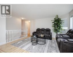 Kitchen - 540 Klassen Road, Kelowna, BC V1X7P3 Photo 15