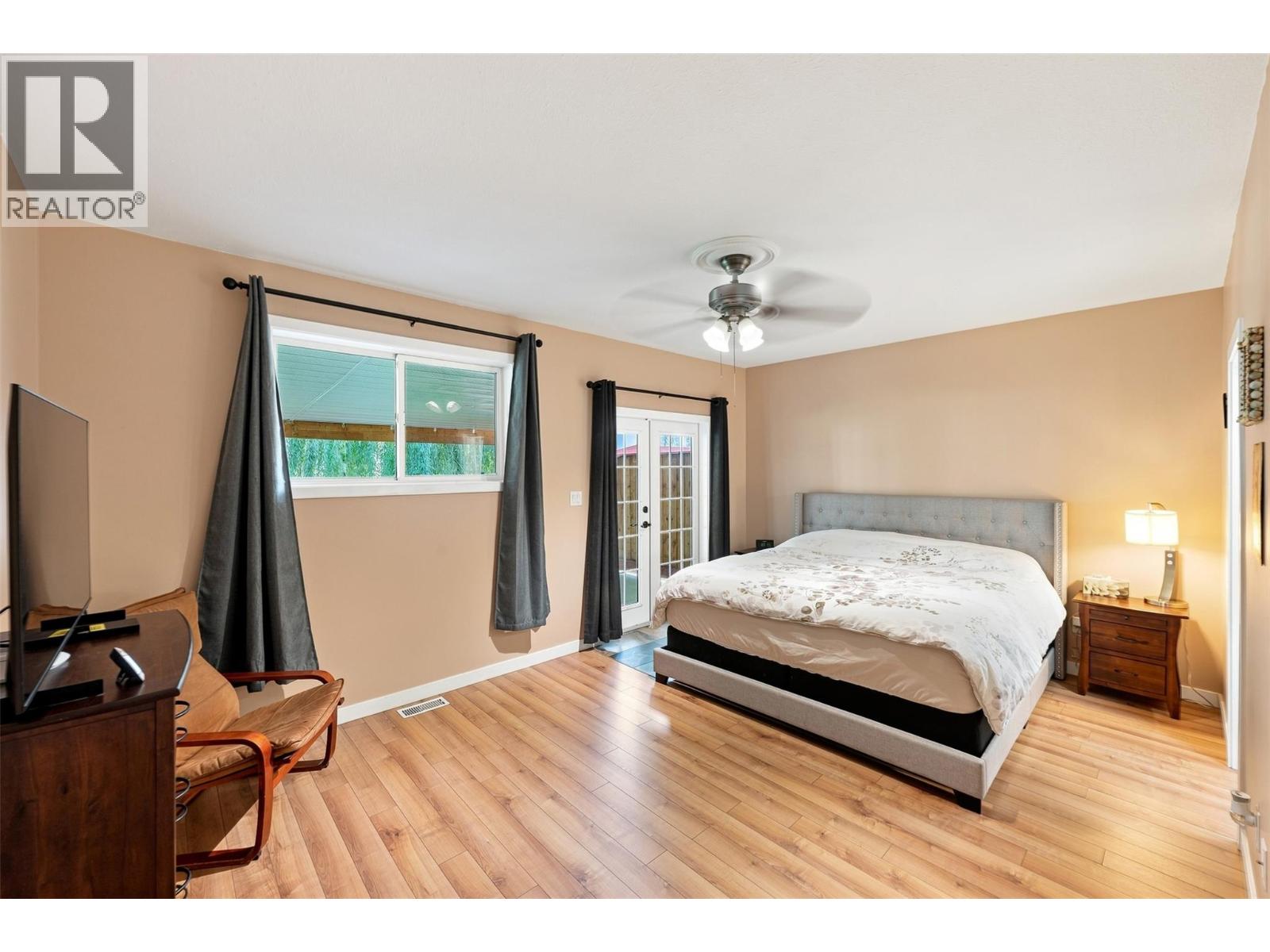 4129 McLean Creek Road, Okanagan Falls