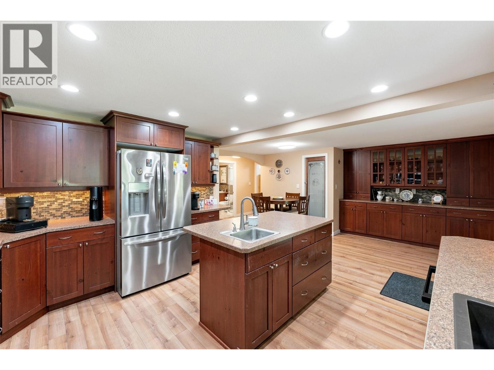 4129 McLean Creek Road, Okanagan Falls