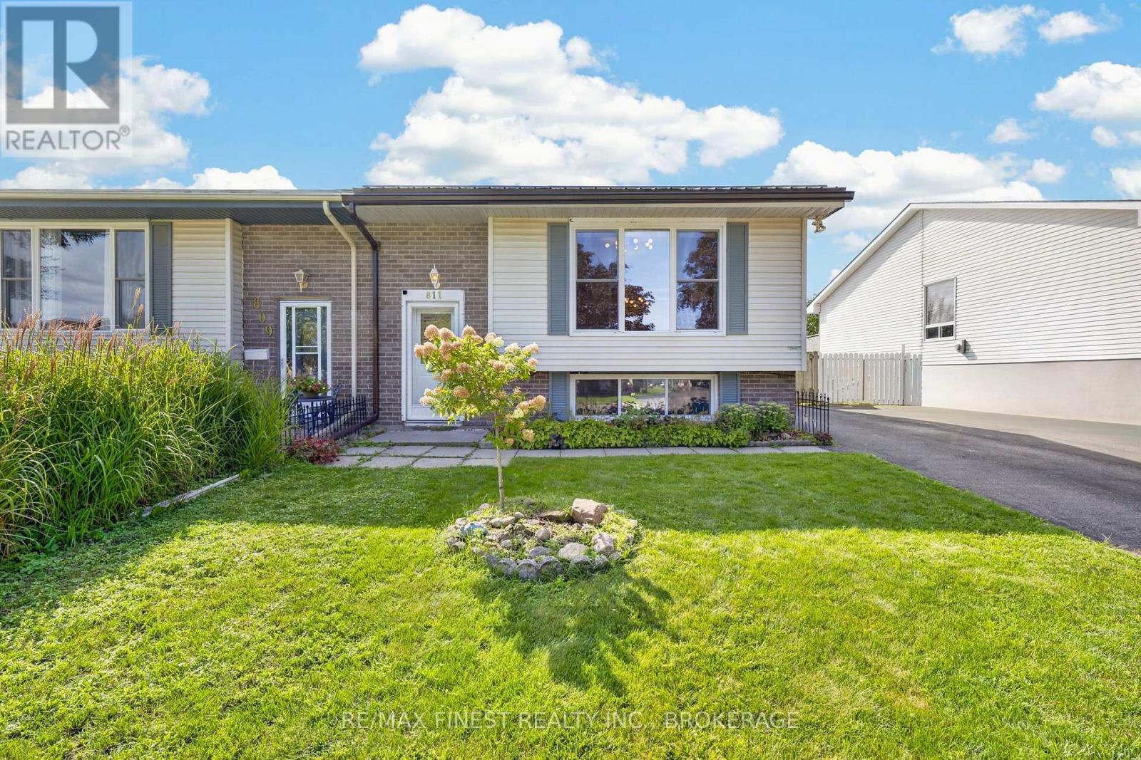811 CUNNINGHAM CRESCENT - 1