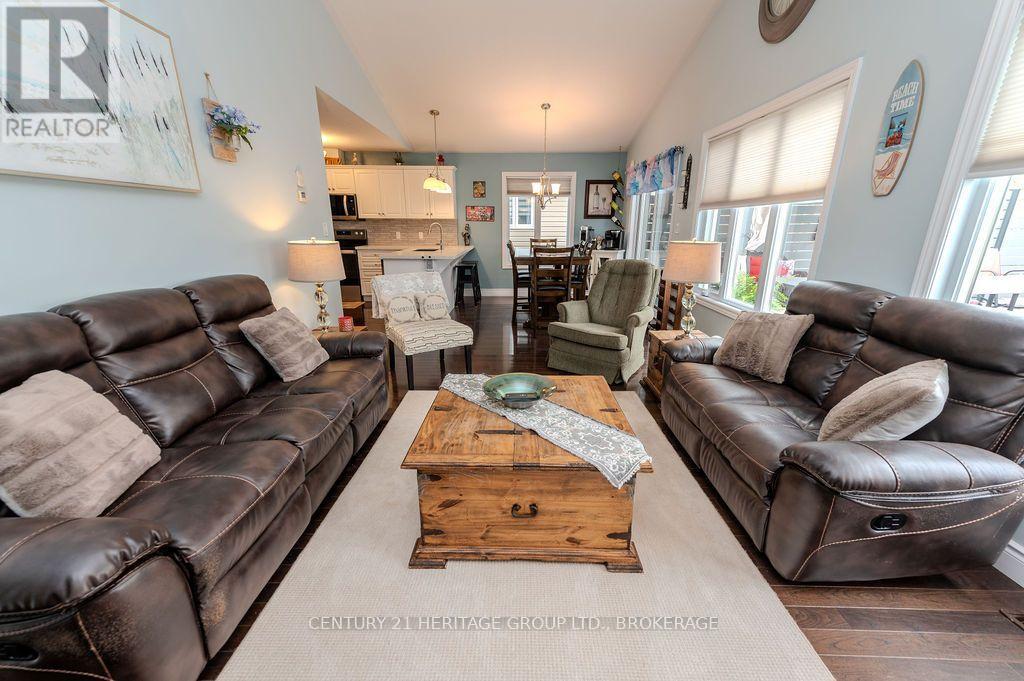 1103 CROSSFIELD AVENUE - Image 11