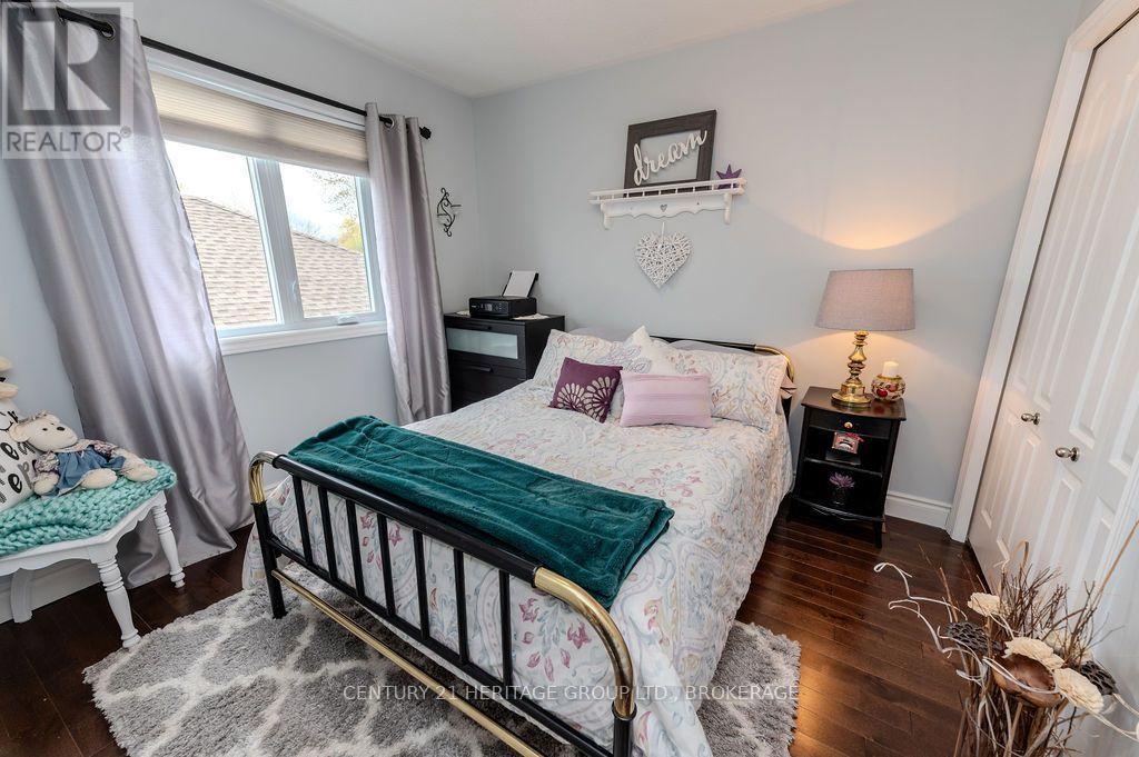 1103 CROSSFIELD AVENUE - 19