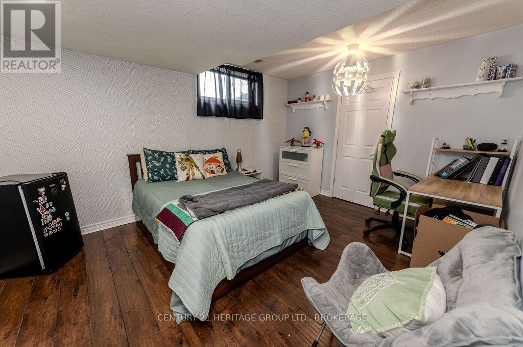 1103 CROSSFIELD AVENUE - 31