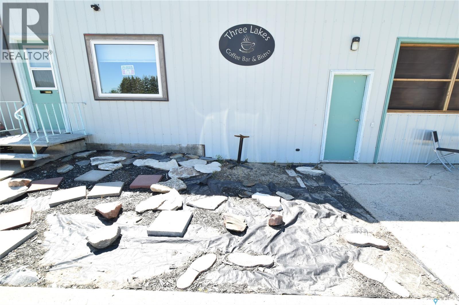 111 Railway AVENUE N, Middle Lake Saskatchewan — photo 4