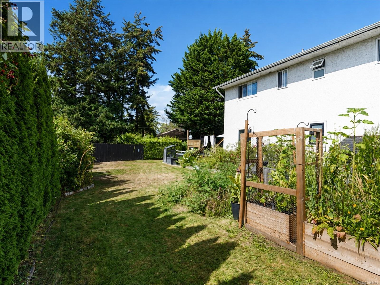904 Rankin Rd, Esquimalt