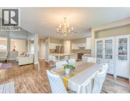 2015 Parkway Boulevard, Coquitlam, BC V3E3J8 Photo 11