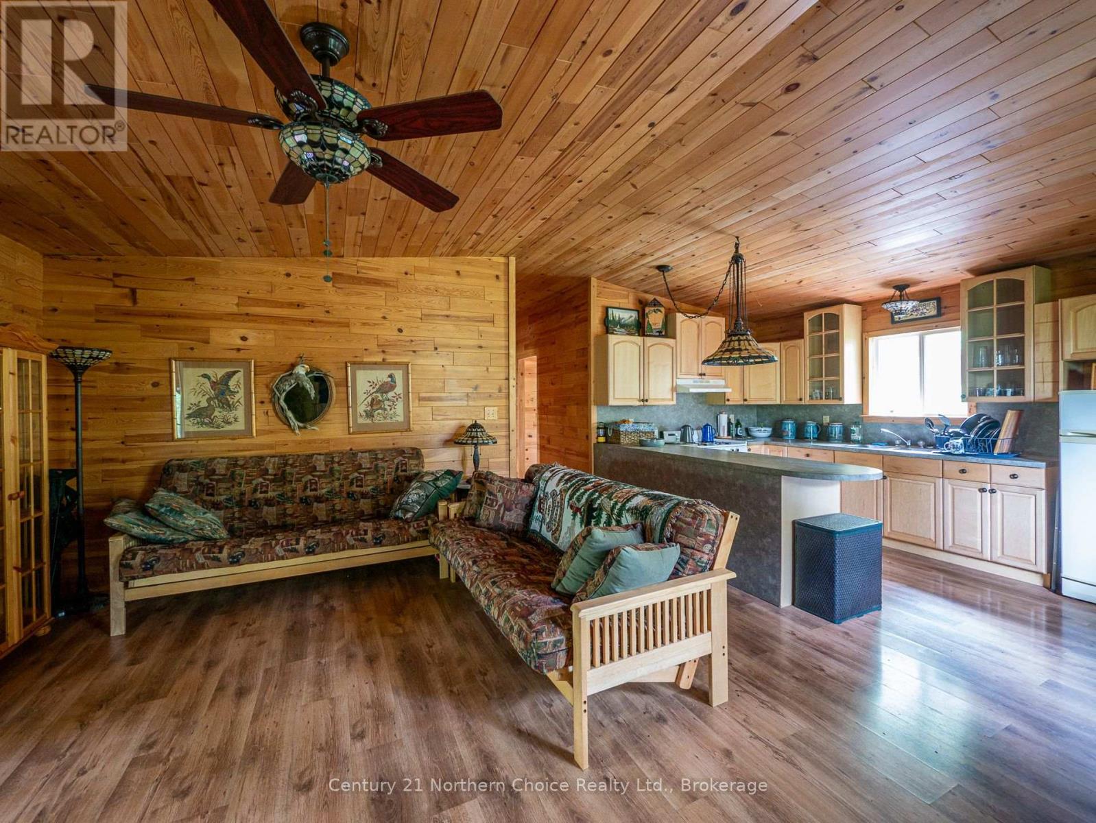 JO153 SHOAL LAKE ISLAND - Image 15