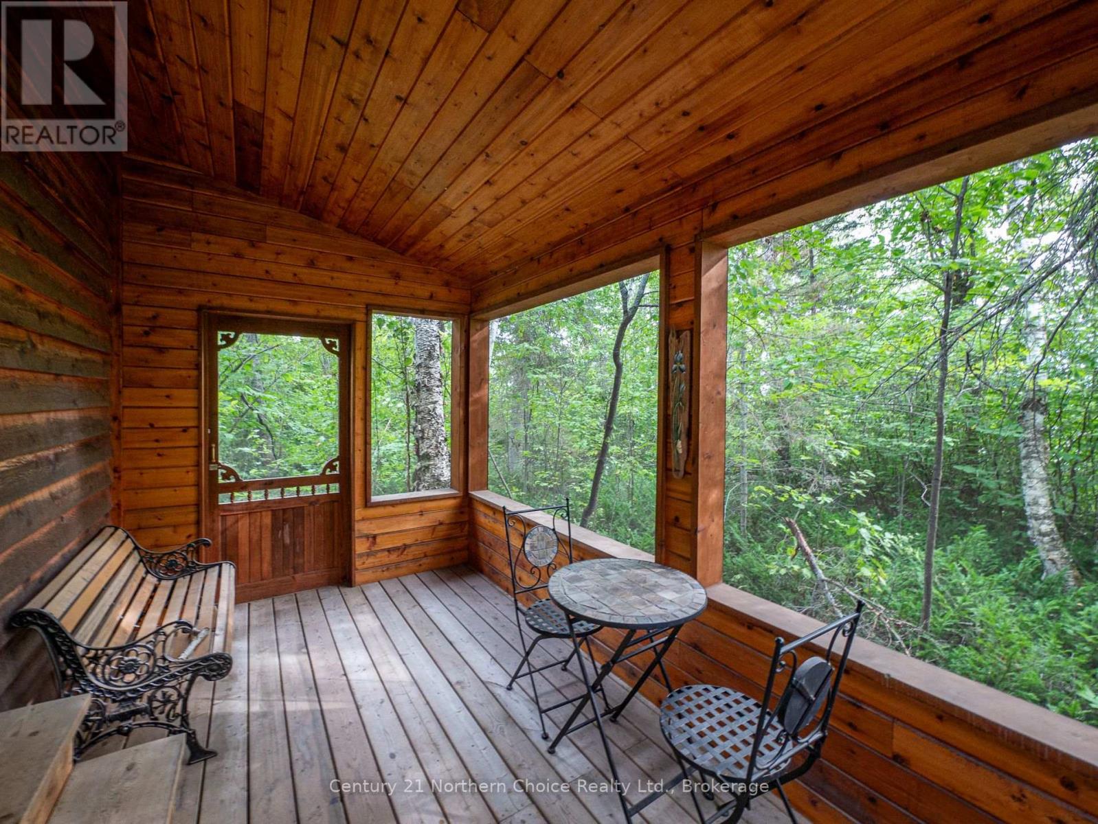 JO153 SHOAL LAKE ISLAND - 18