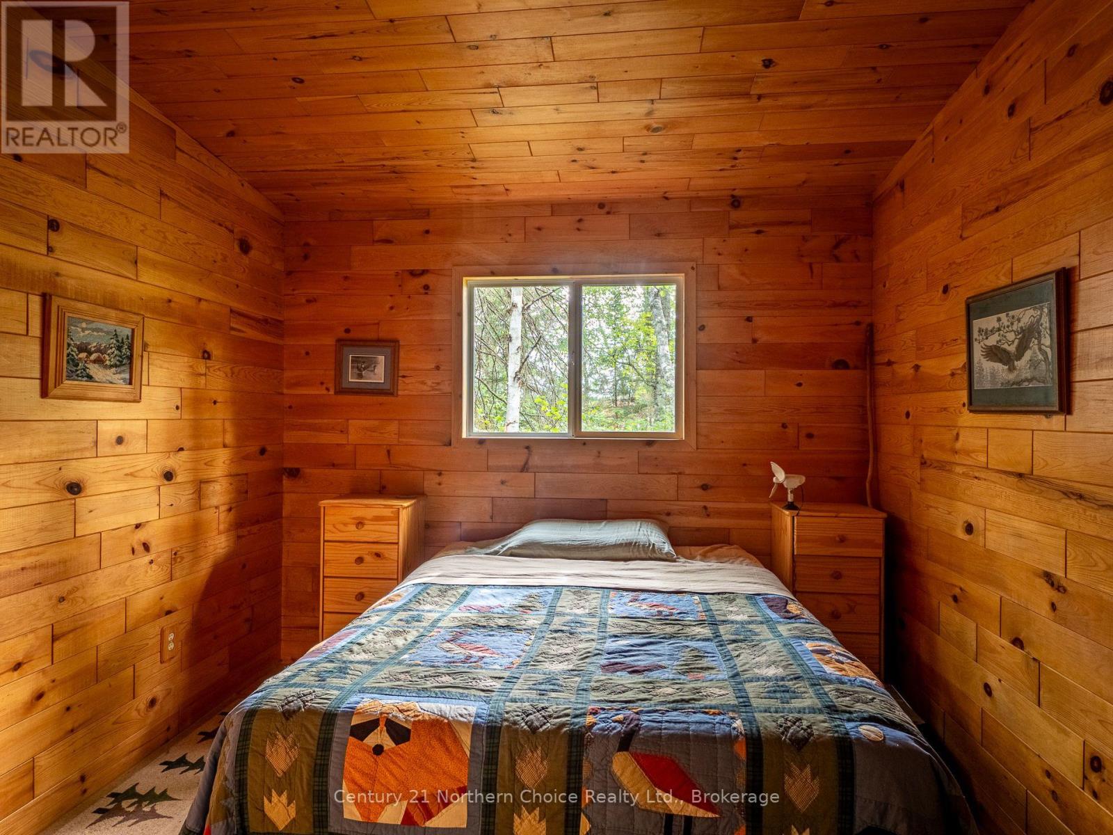 JO153 SHOAL LAKE ISLAND - Image 20