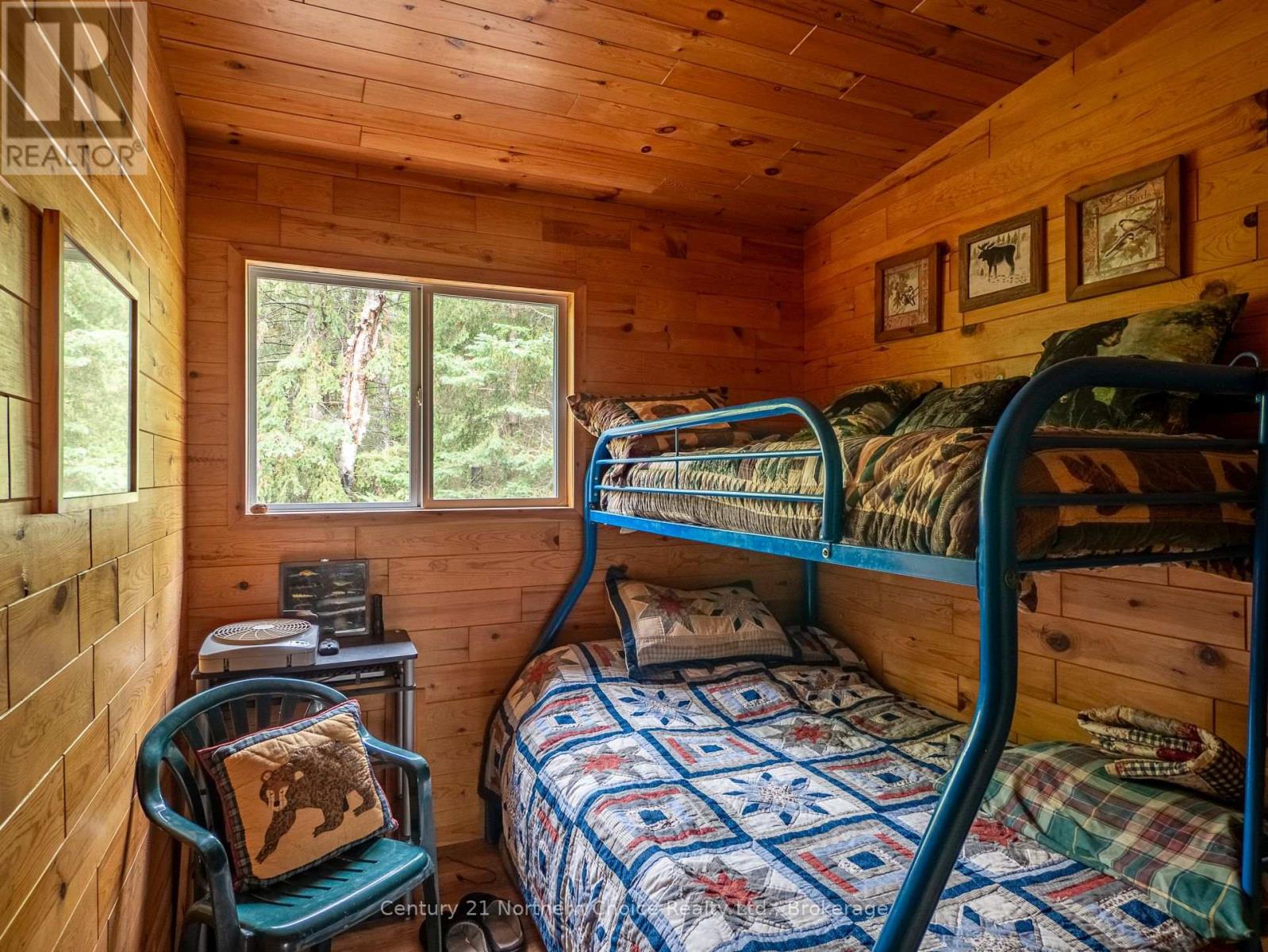 JO153 SHOAL LAKE ISLAND - 21