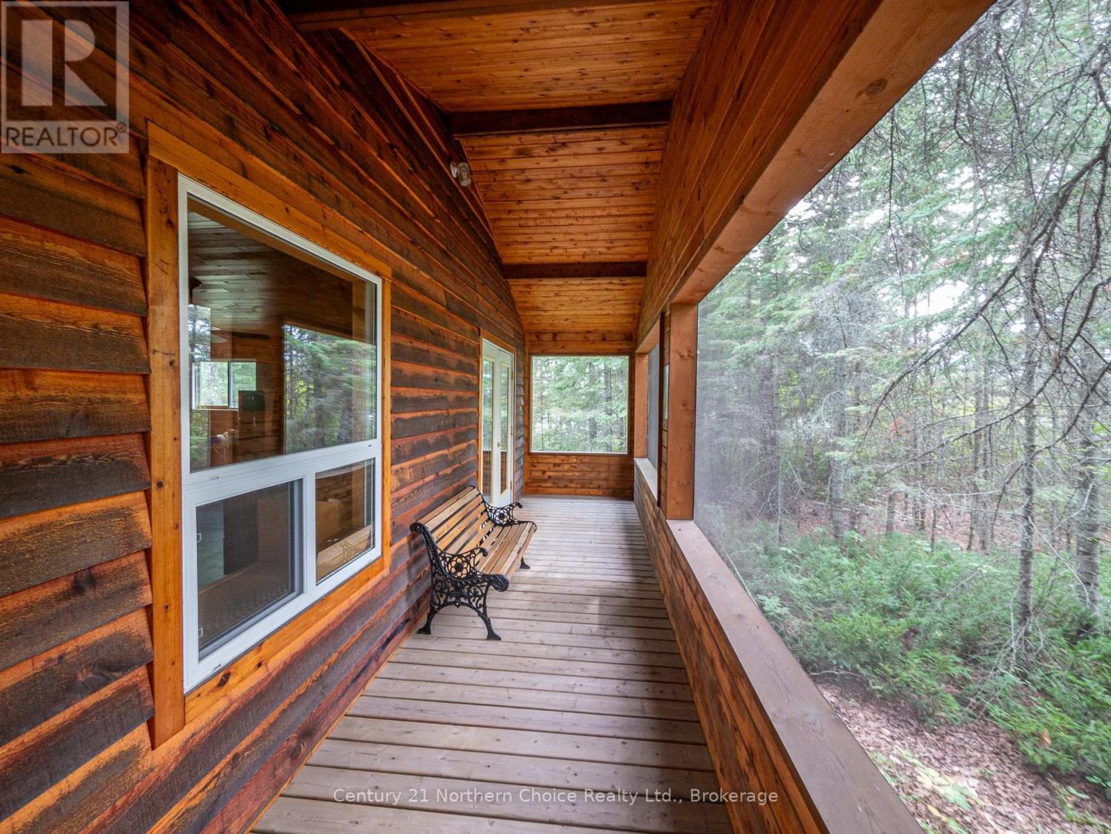 JO153 SHOAL LAKE ISLAND - 30