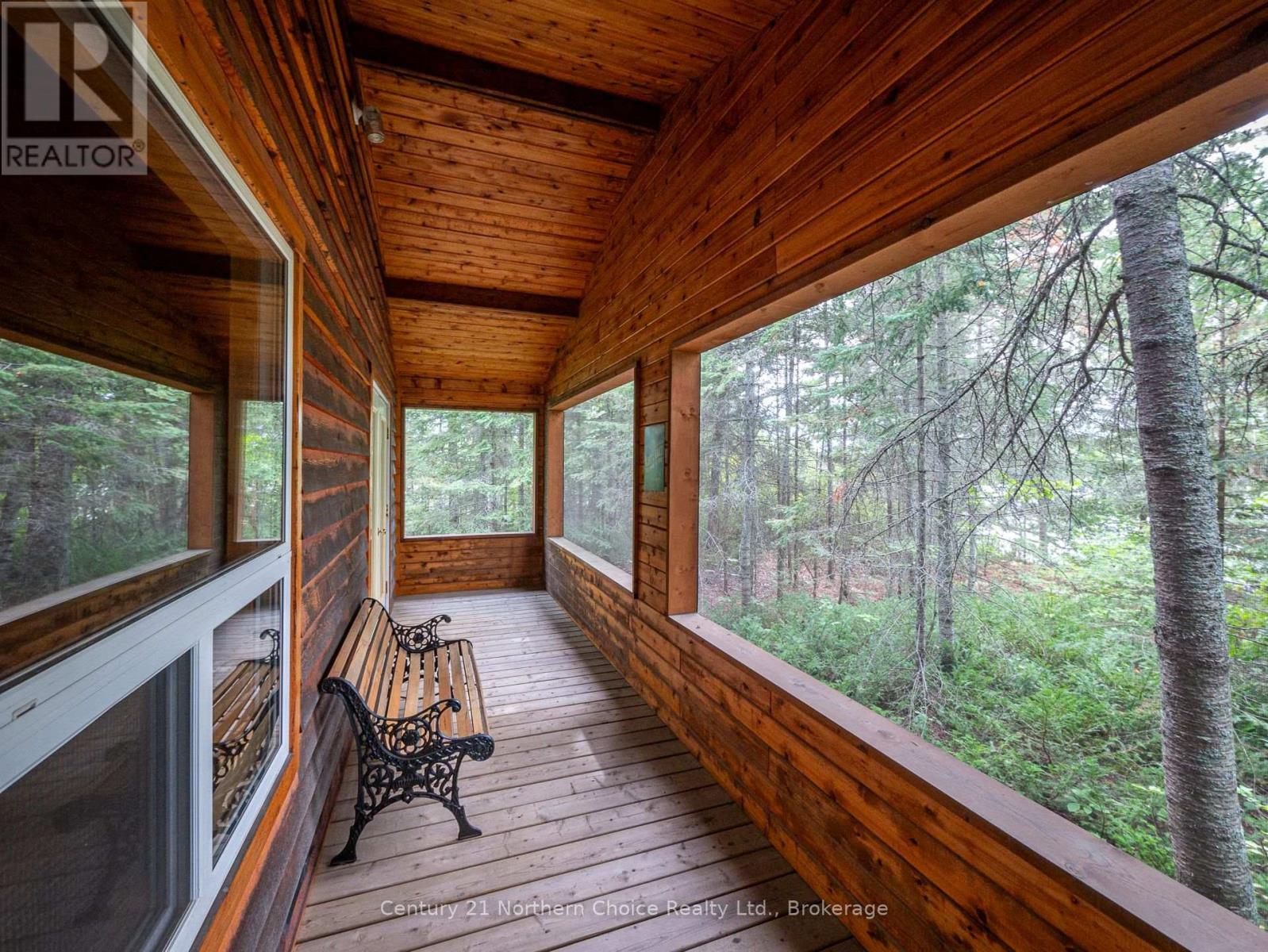 JO153 SHOAL LAKE ISLAND - 31