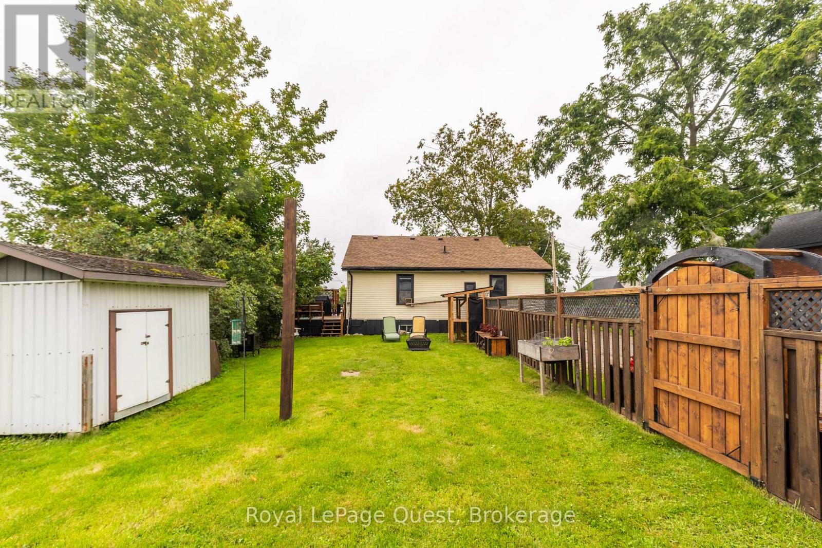 22 CREIGHTON STREET S - Image 25