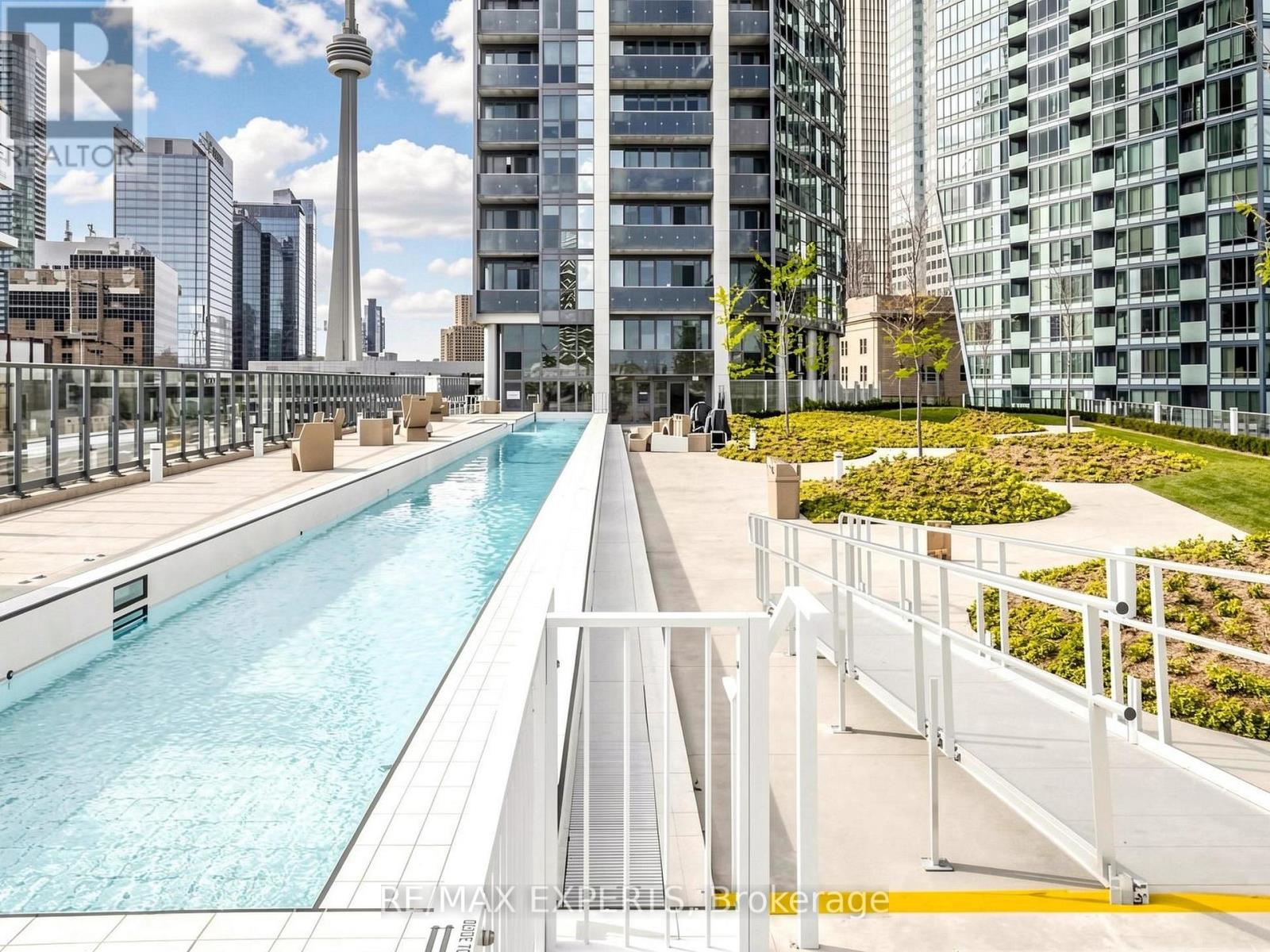 #2305 1 THE ESPLANADE DRIVE - 28
