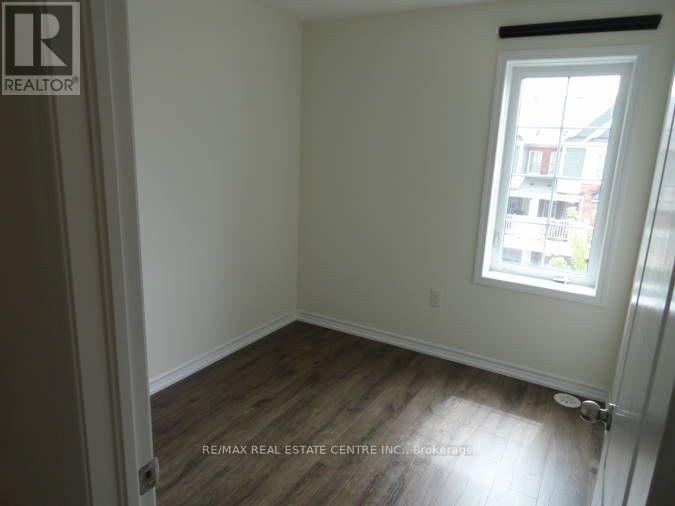 1084 SILK STREET - 28