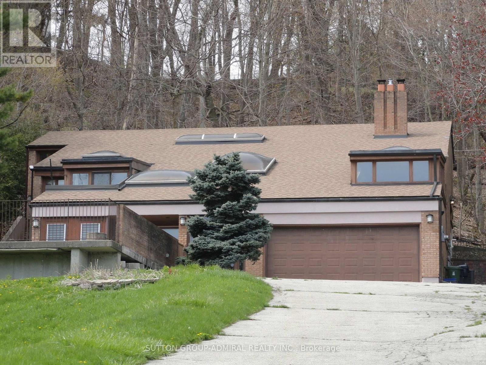 37 MEADOWCLIFFE DRIVE - 2
