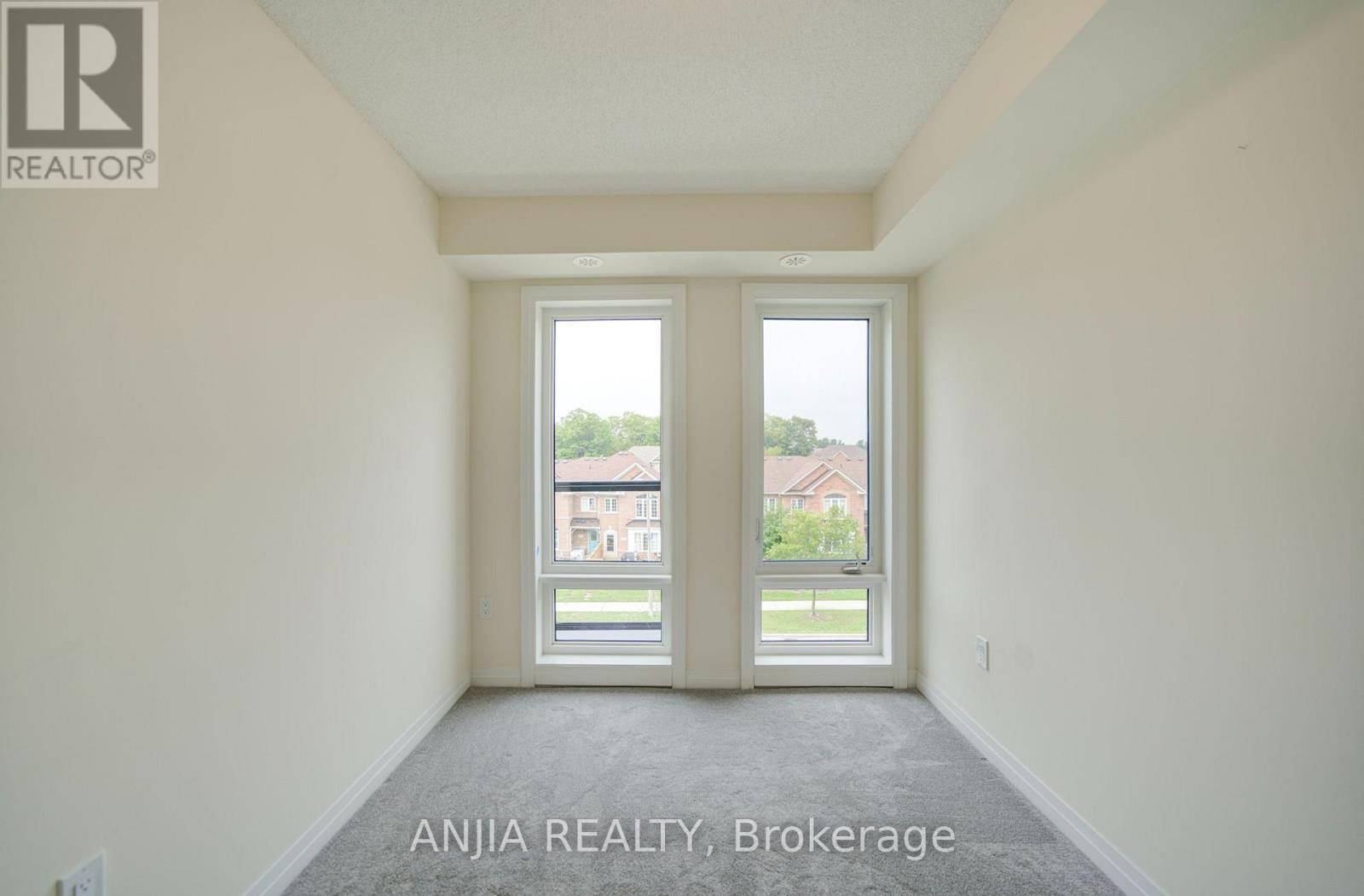 #21 235 MCLEVIN AVENUE - 18