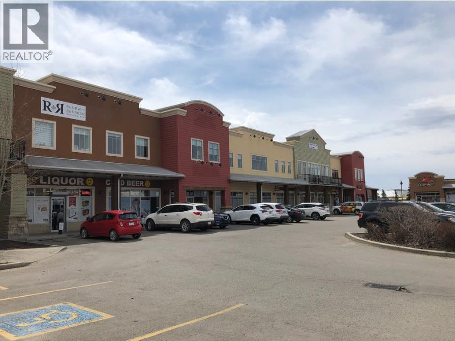 120 Fifth Avenue West, Cochrane, Alberta, T4C0A4, Cochrane, Alberta — photo 3 of 5