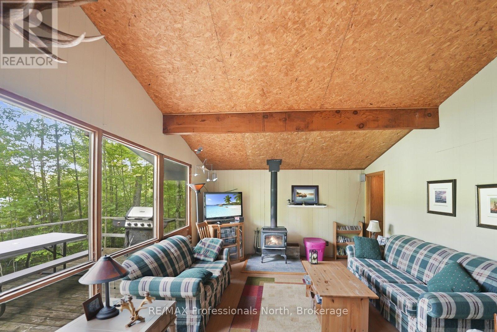 1009 SPENCERS TRAIL - 8