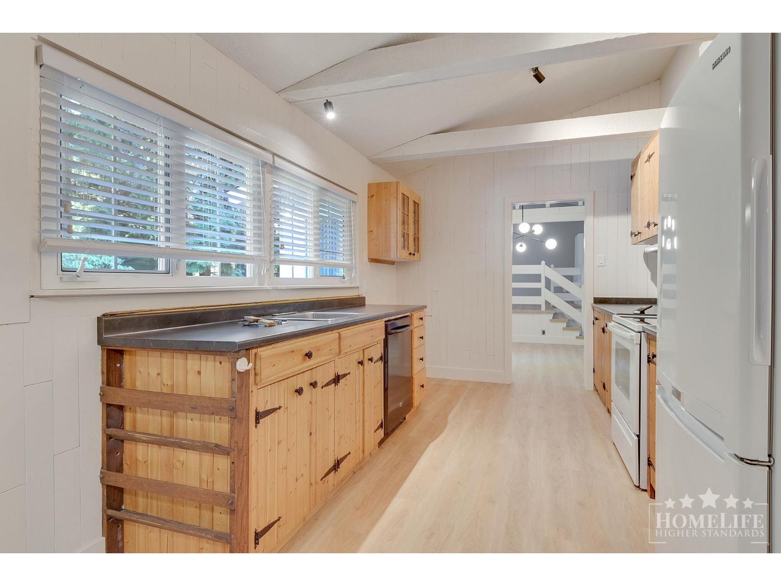 Hiouse 12687 23 AVENUE, White Rock