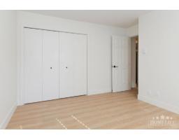 House 12687 23 Avenue, White Rock, BC V4A2C6 Photo 11