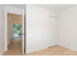 House 12687 23 Avenue, White Rock, BC V4A2C6 Photo 13