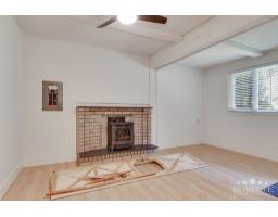 House 12687 23 Avenue, White Rock, BC V4A2C6 Photo 8