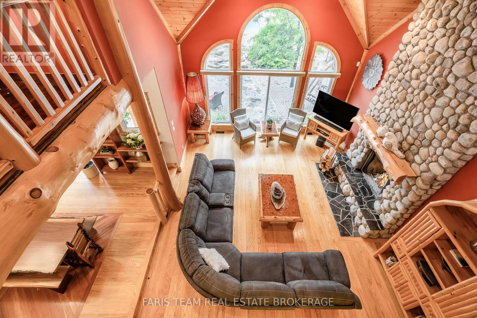 697 LAFONTAINE ROAD E - 21