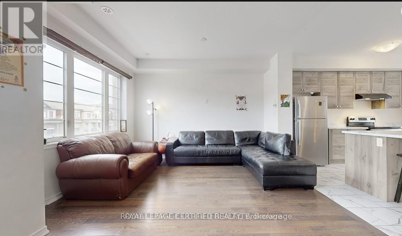 65 Holder Drive, Brantford, Ontario, N3T0W8, Brantford, Ontario — photo 3 of 5