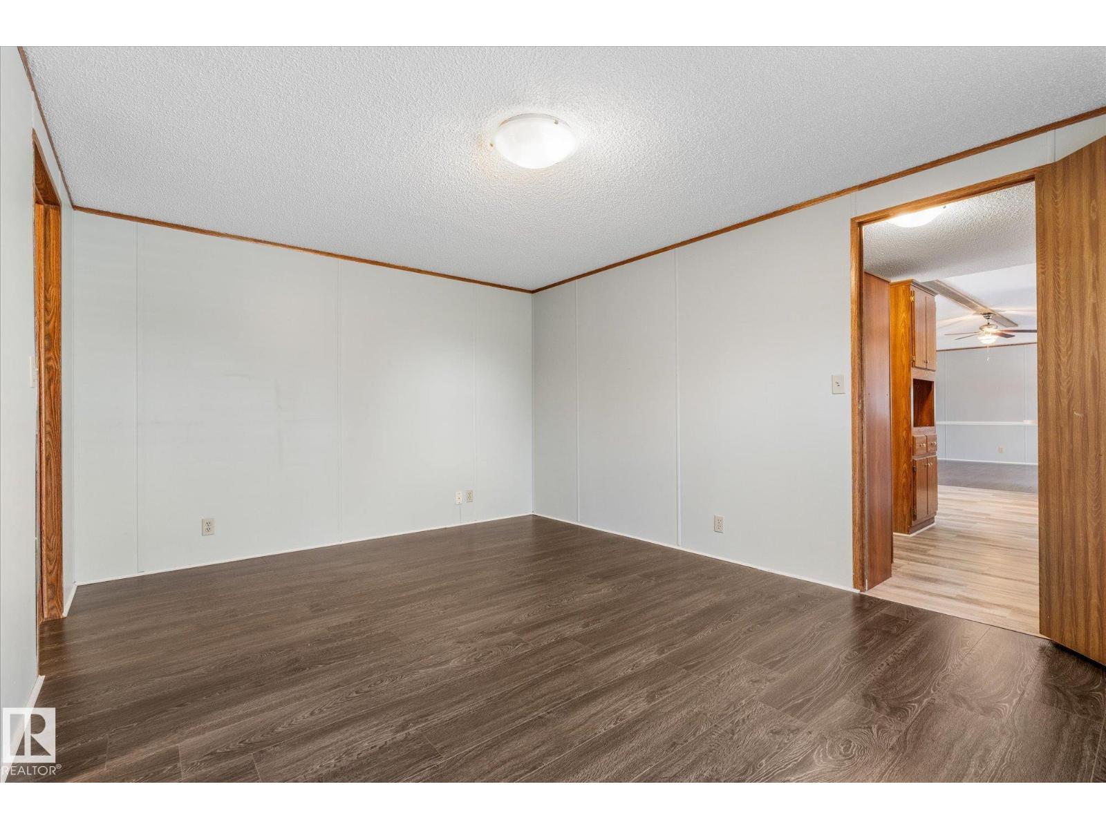 9 3400 48 ST - 26