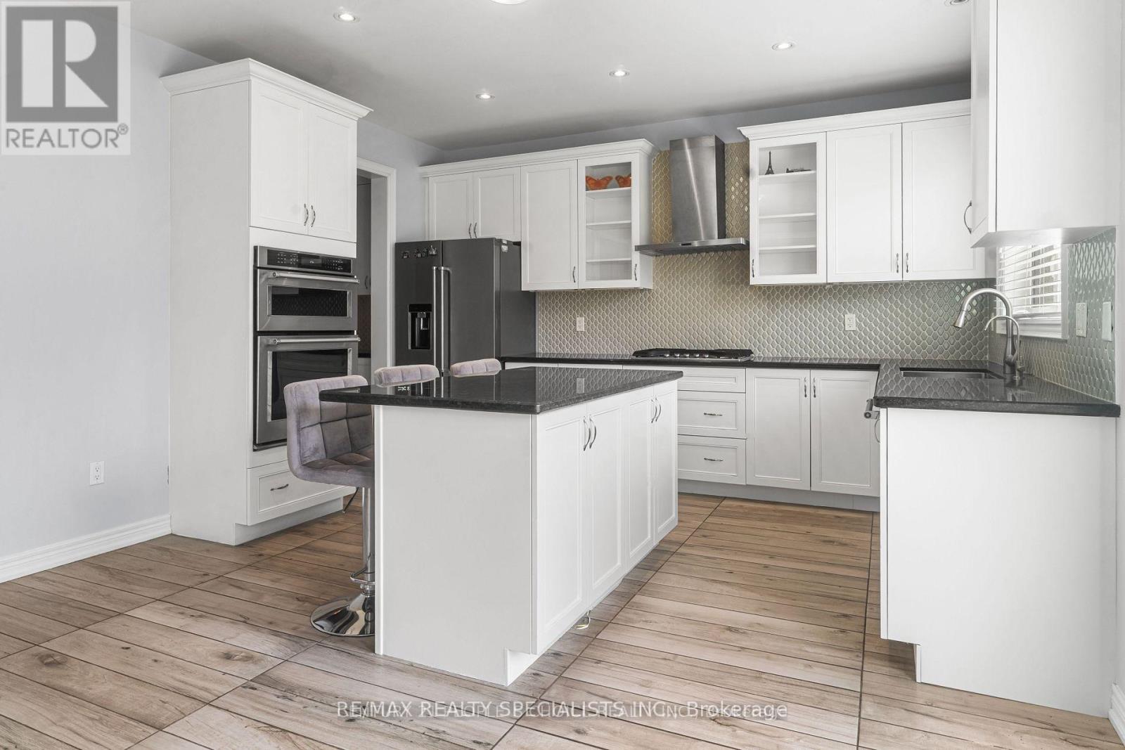 22 GAINSFORD ROAD - 8