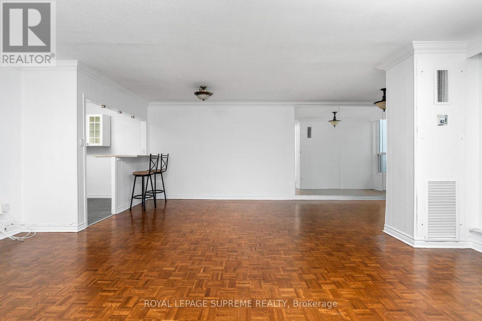 #2409 85 EMMETT AVENUE - 15