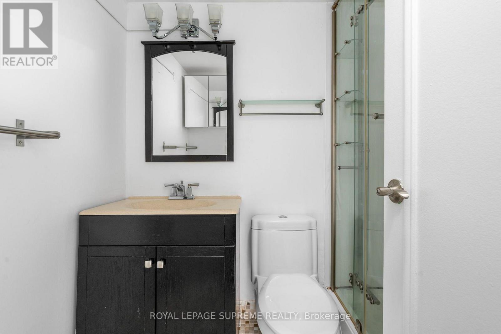 #2409 85 EMMETT AVENUE - 25