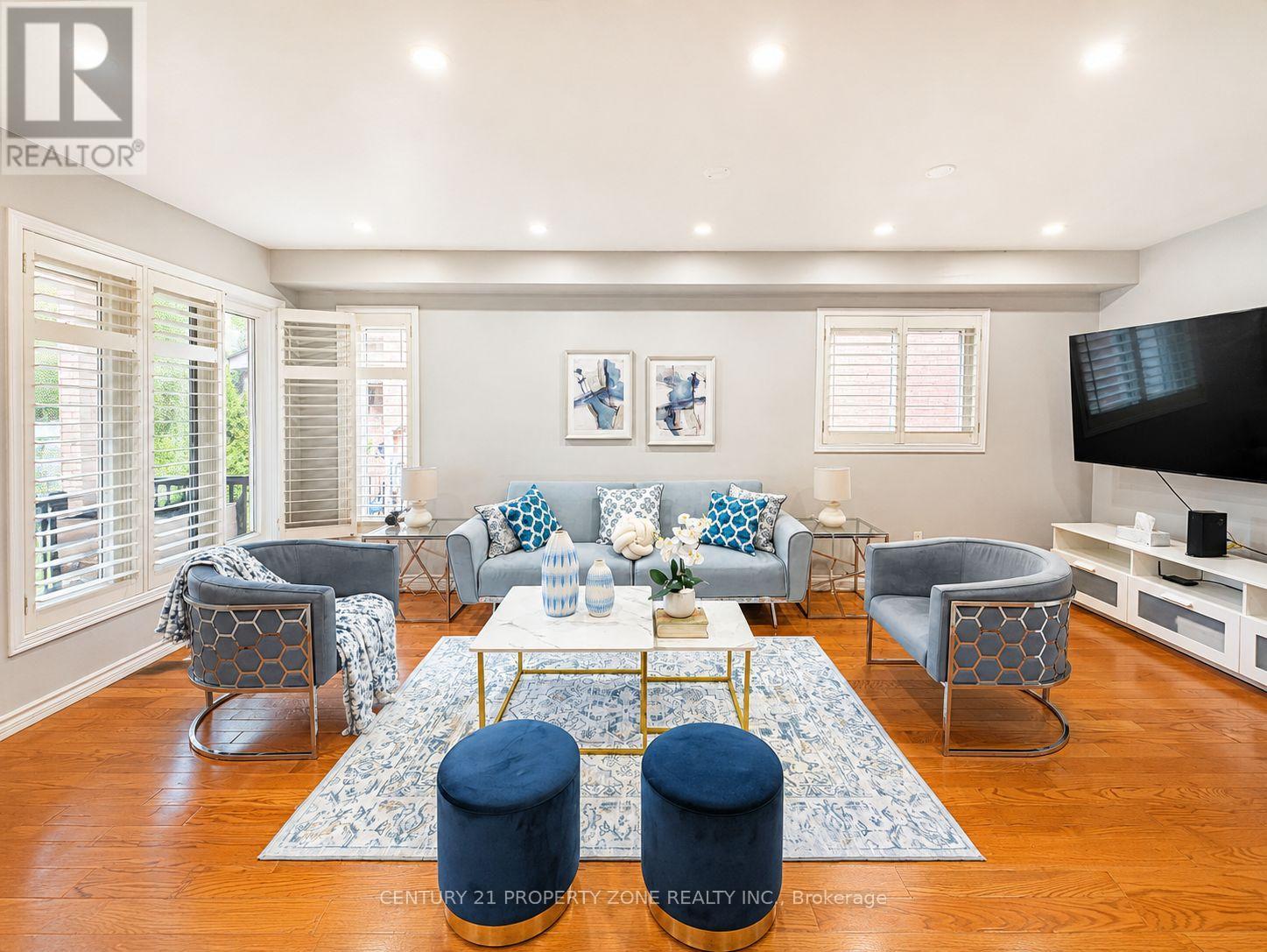 5456 PALMERSTON CRESCENT - 10