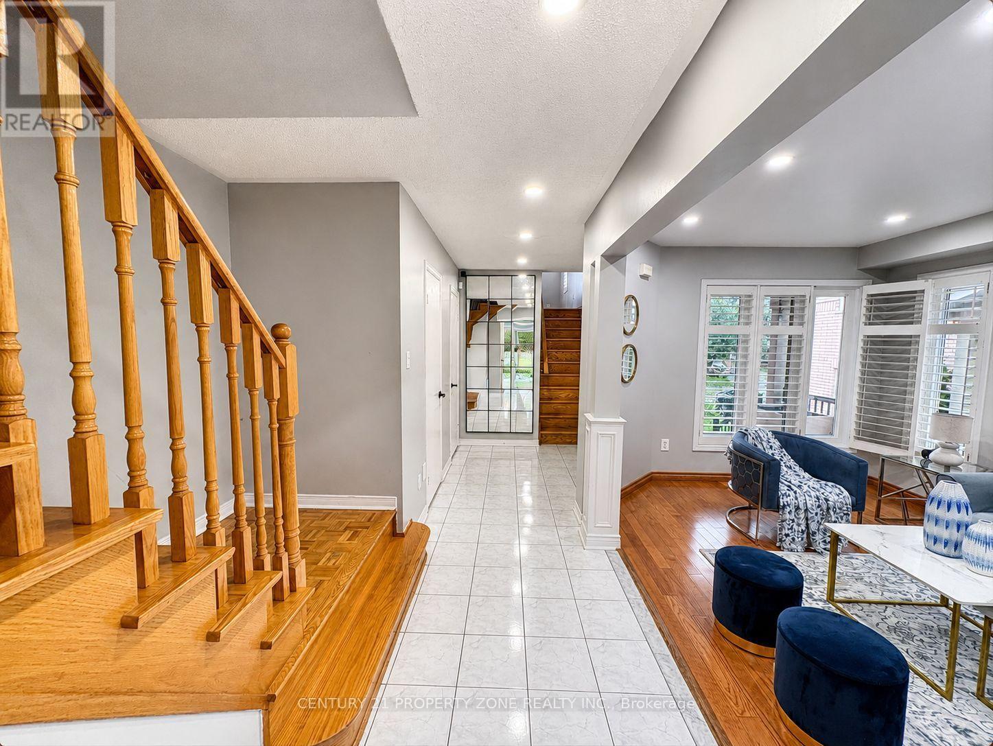 5456 PALMERSTON CRESCENT - 12