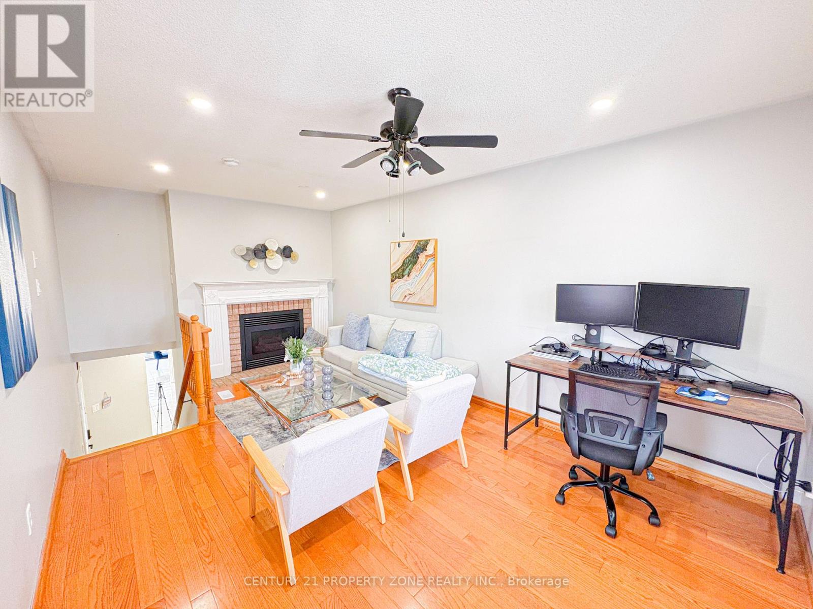 5456 PALMERSTON CRESCENT - 18