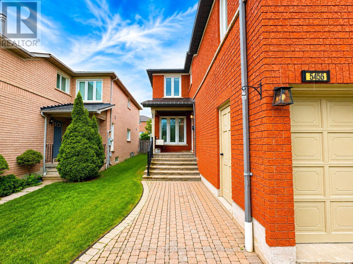 5456 PALMERSTON CRESCENT - 2