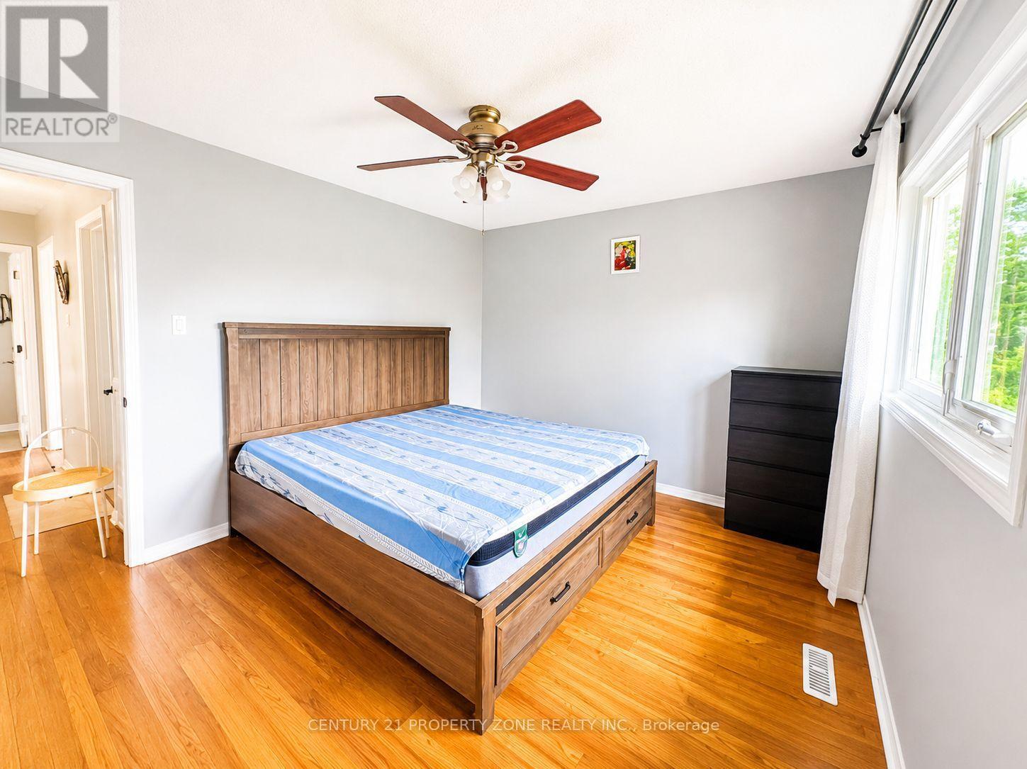 5456 PALMERSTON CRESCENT - 31
