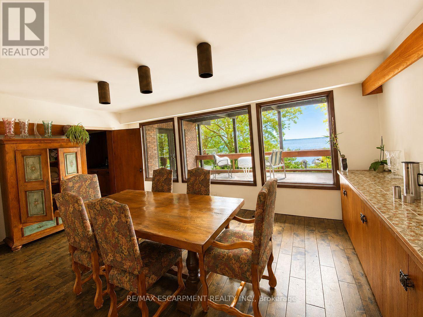 10 BROOKFIELD ROAD - 10
