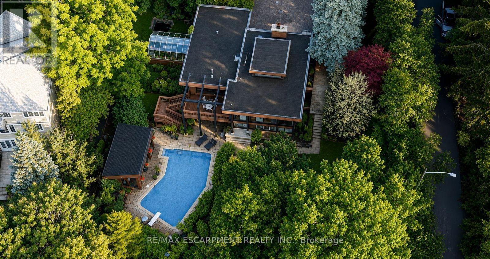 10 BROOKFIELD ROAD - 3