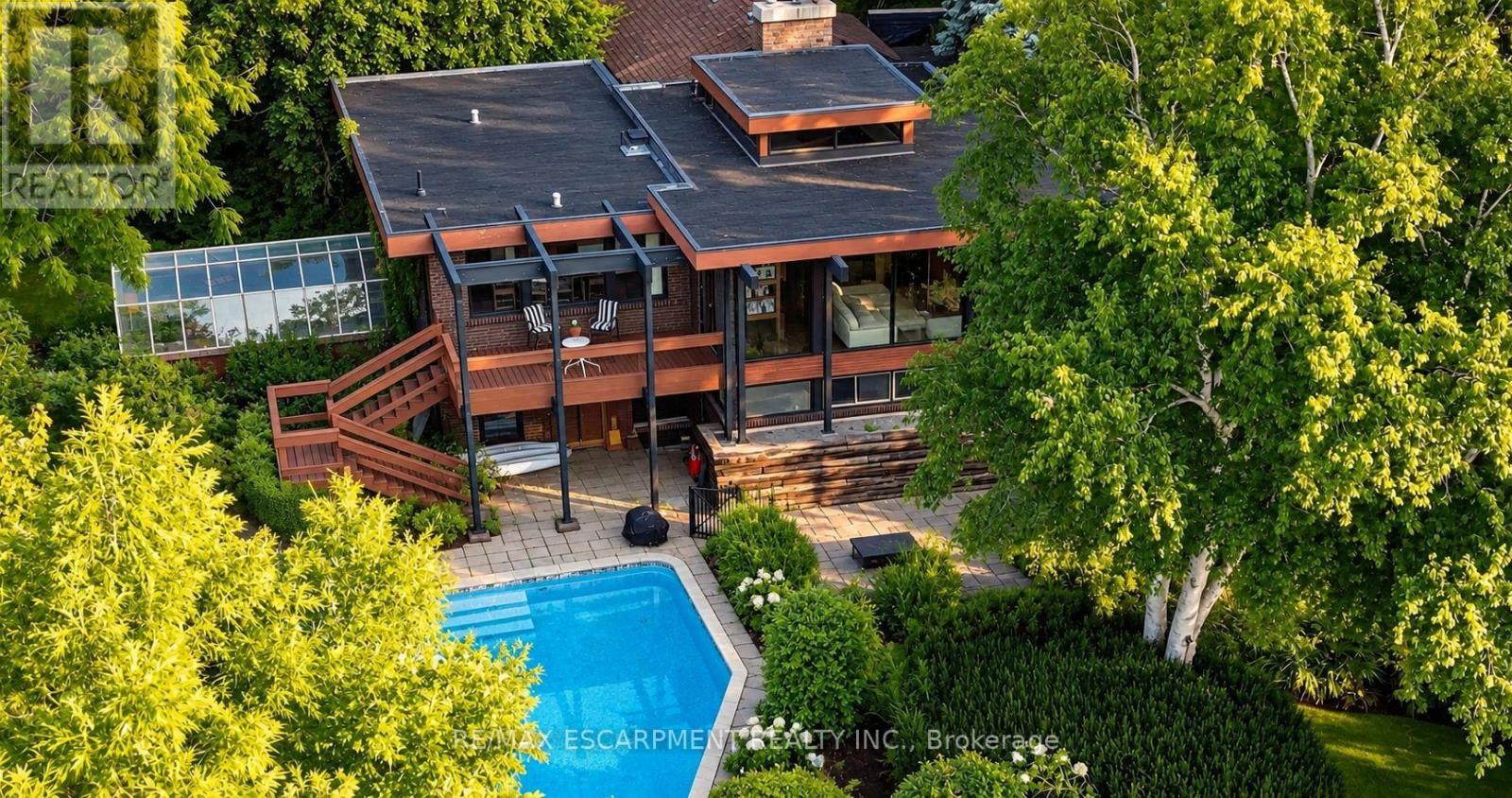 10 BROOKFIELD ROAD - 4