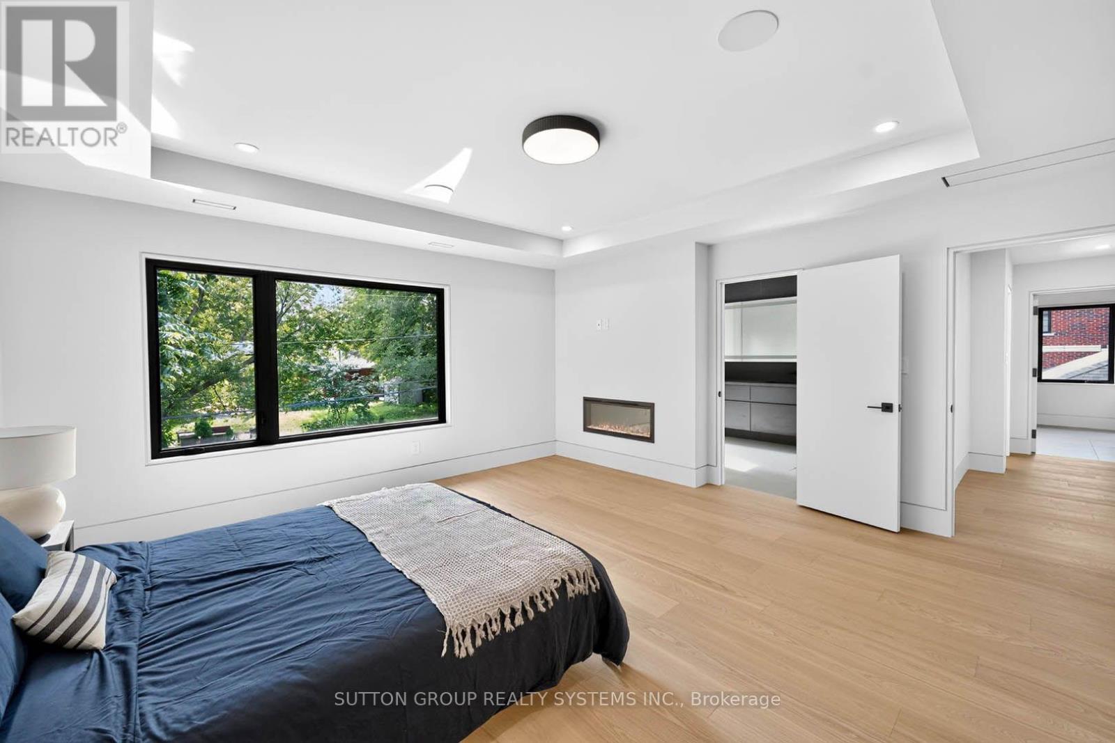 2052 REDAN DRIVE - 19