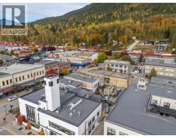 206 Mackenzie Avenue, Revelstoke, BC V0E2S0 Photo 12