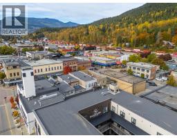 206 Mackenzie Avenue, Revelstoke, BC V0E2S0 Photo 11