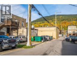206 Mackenzie Avenue, Revelstoke, BC V0E2S0 Photo 15