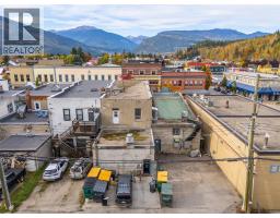 206 Mackenzie Avenue, Revelstoke, BC V0E2S0 Photo 13