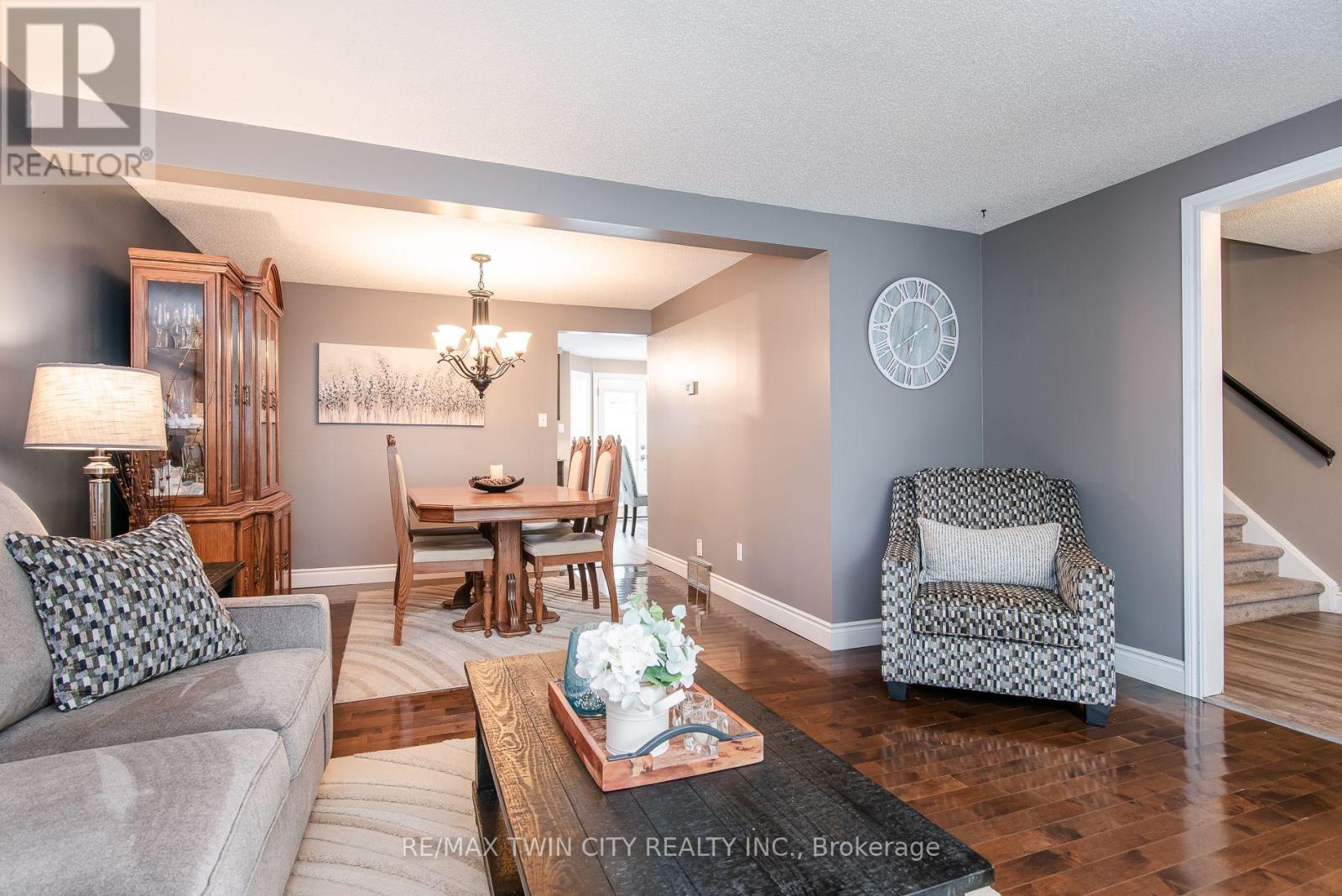 122 BIER CRESCENT - 12