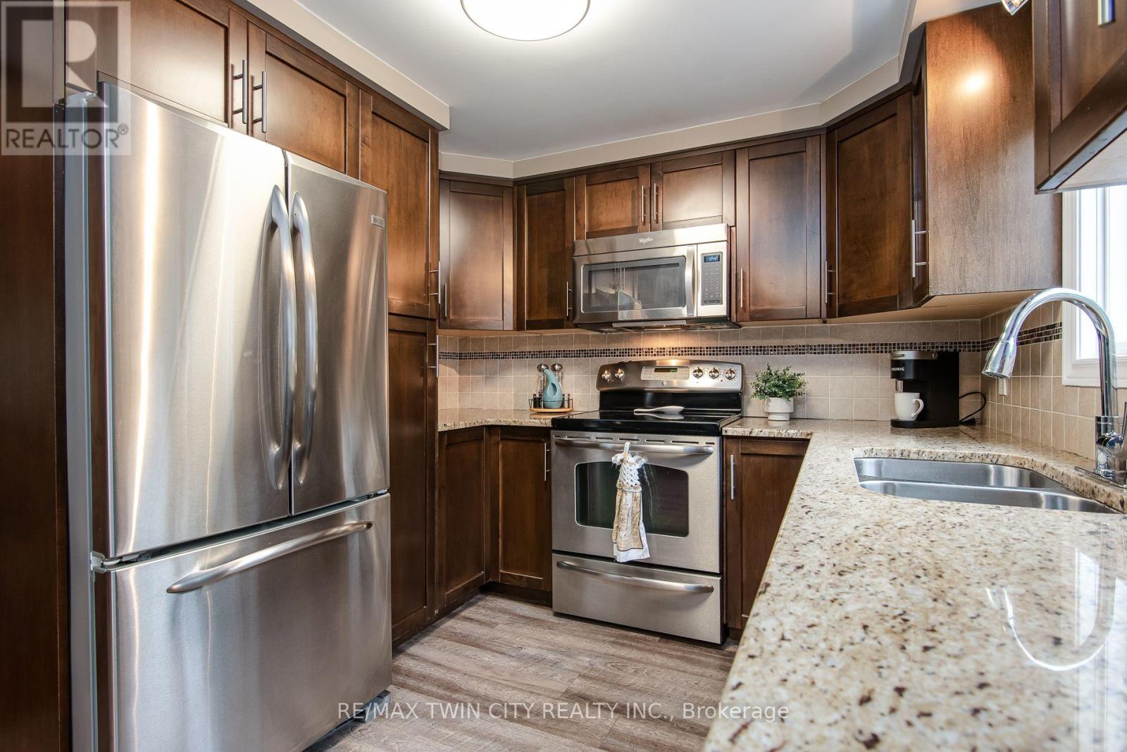 122 BIER CRESCENT - 20