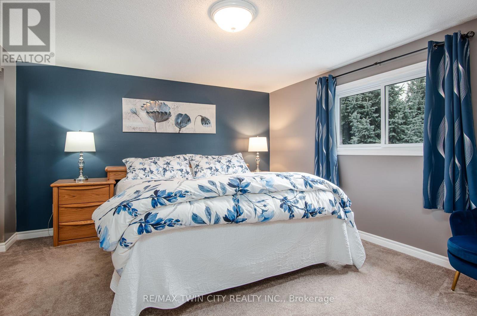 122 BIER CRESCENT - 26
